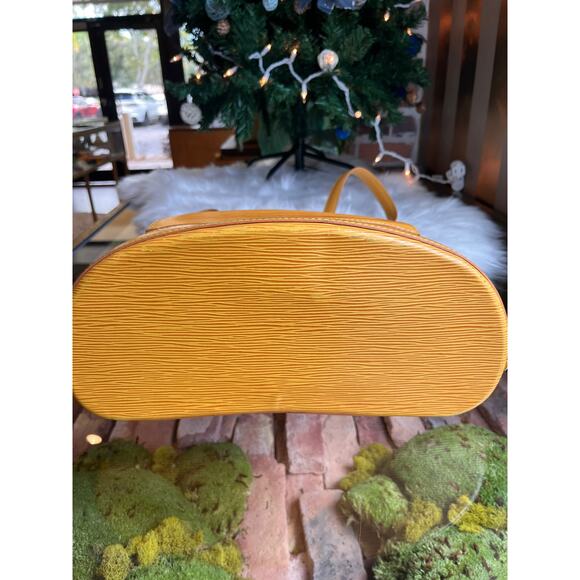 LOUIS VUITTON Yellow Epi Gobelins Backpack VI0935 - Picture 5 of 16